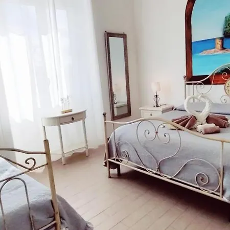 Oda ve Kahvaltı La Porta Sulla Costa 4*