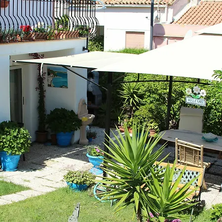Oda ve Kahvaltı La Porta Sulla Costa San Pantaleo